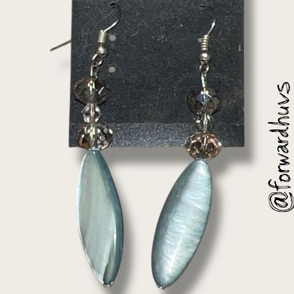 Bundle Sale 3 for $15 | Faux Shell Drops with Faceted Clear Beads - Picture 3 of 6